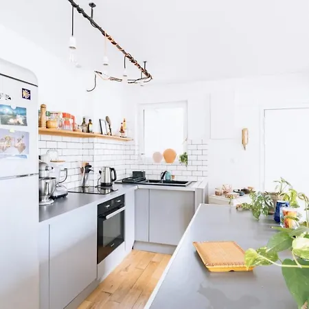 شقة Vibrant & Enchanting 1bd Le Marais!
