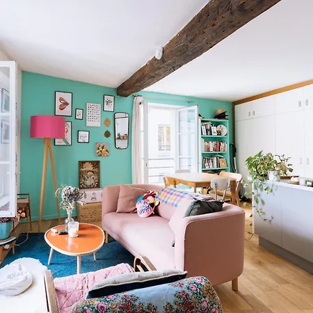 Vibrant & Enchanting 1bd Le Marais! شقة باريس